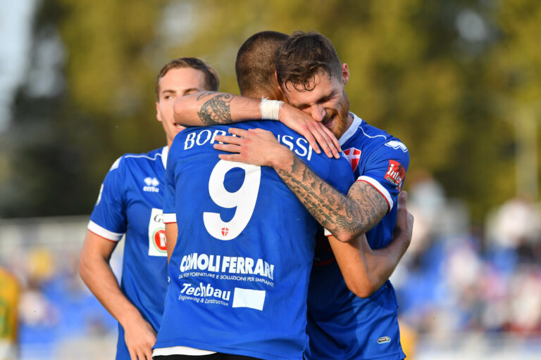 Novara Football Club il sito ufficiale della squadra della città di Novara Novara Football Club il sito ufficiale della squadra della città di Novara