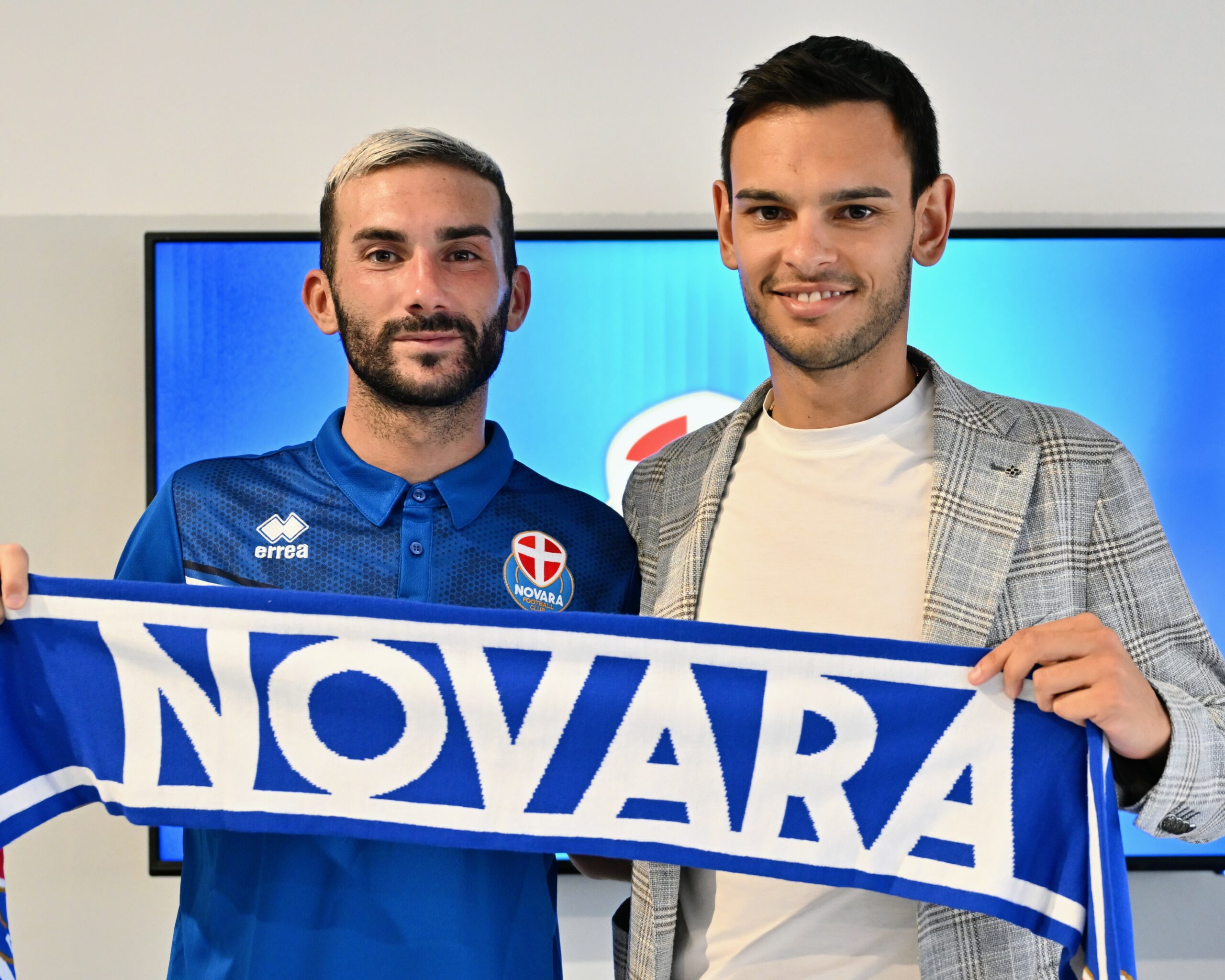 Read more about the article Le prime parole in azzurro di Lanini