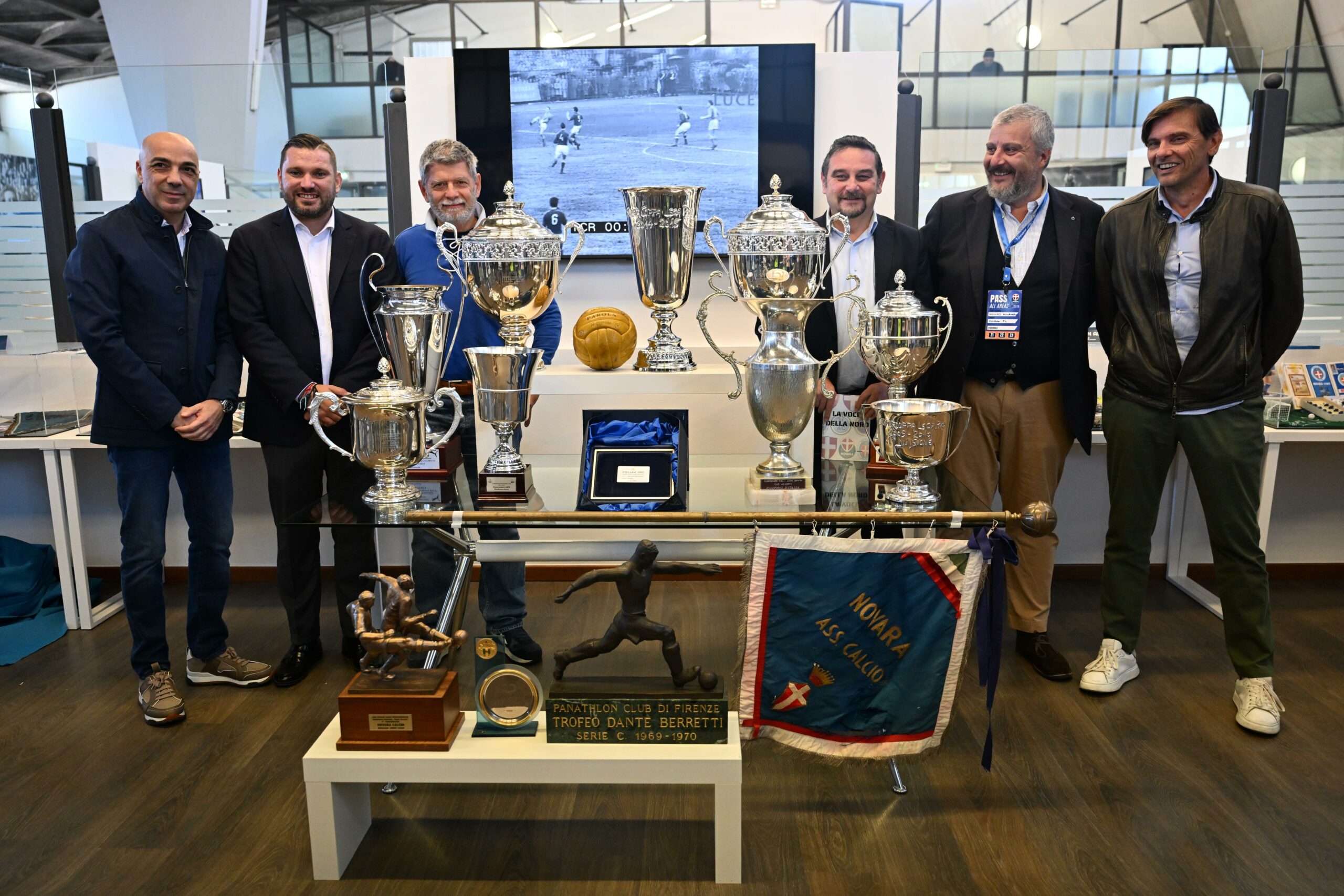 Read more about the article I trofei del Novara tornano a Casa